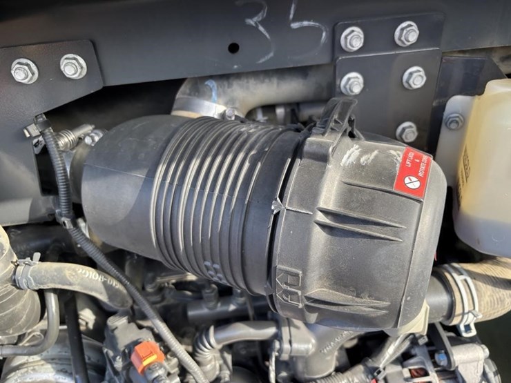 2021-bobcat-e35-image-50