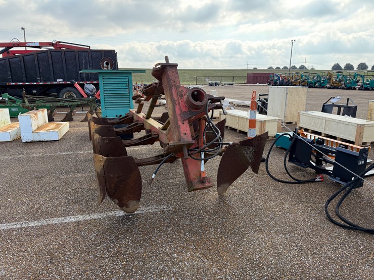 #7770-•-4-bottom-flip-over-plow-image-2