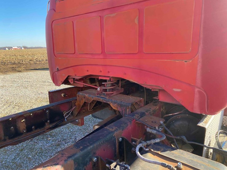 1970-international-2010a-fleetstar-firetruck-image-11