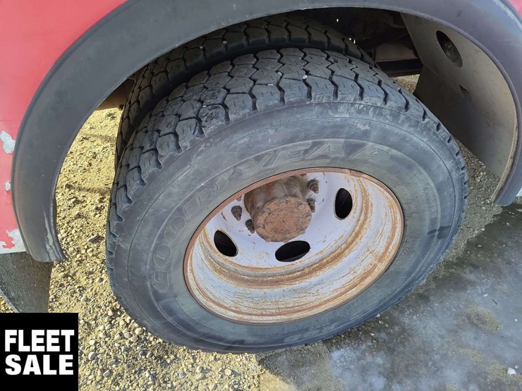 2009-ford-f550-image-10