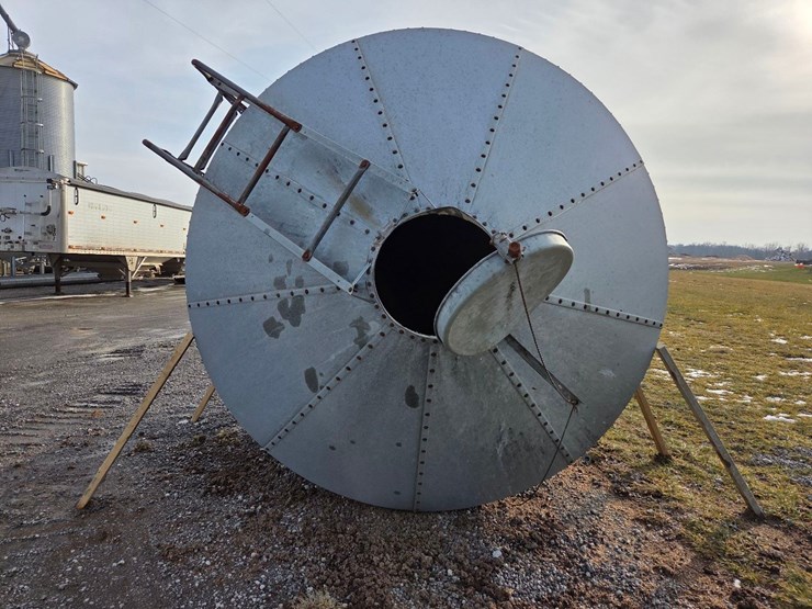 9-ton-hog-slat-feed-bin-image-3