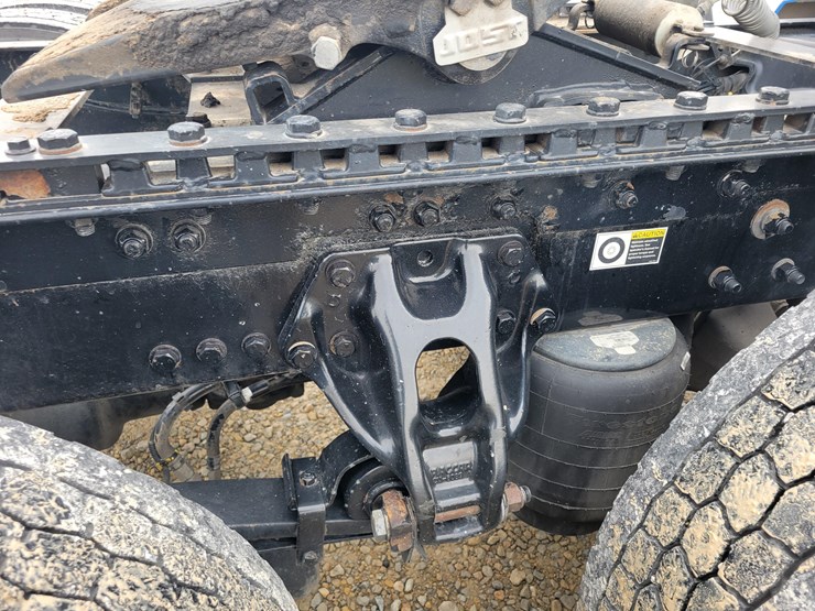 2020-kenworth-t680-image-15