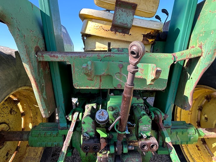 john-deere-4230-image-10
