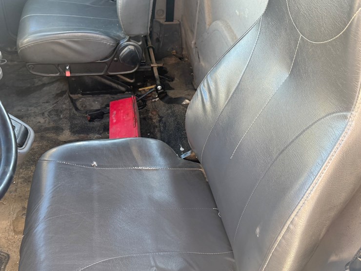 2018-international-durastar-4400-image-50