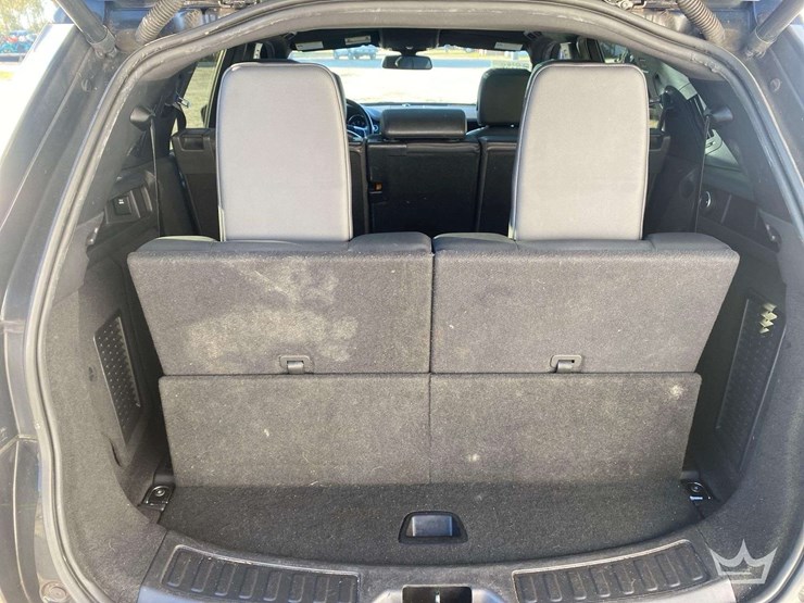 2016-land-rover-discovery-sport-4wd-suv-image-24