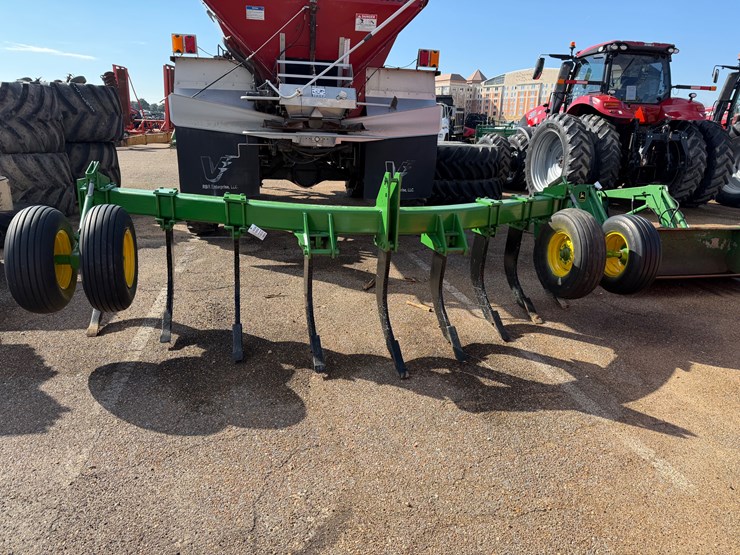 john-deere-900-image-1