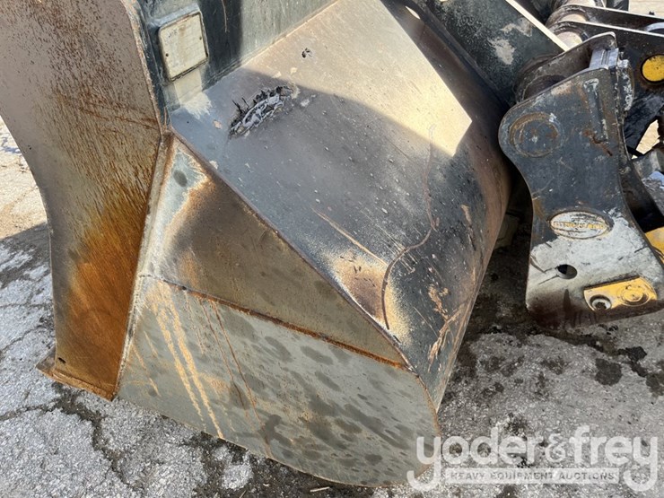 2014-komatsu-wa320-7-image-14