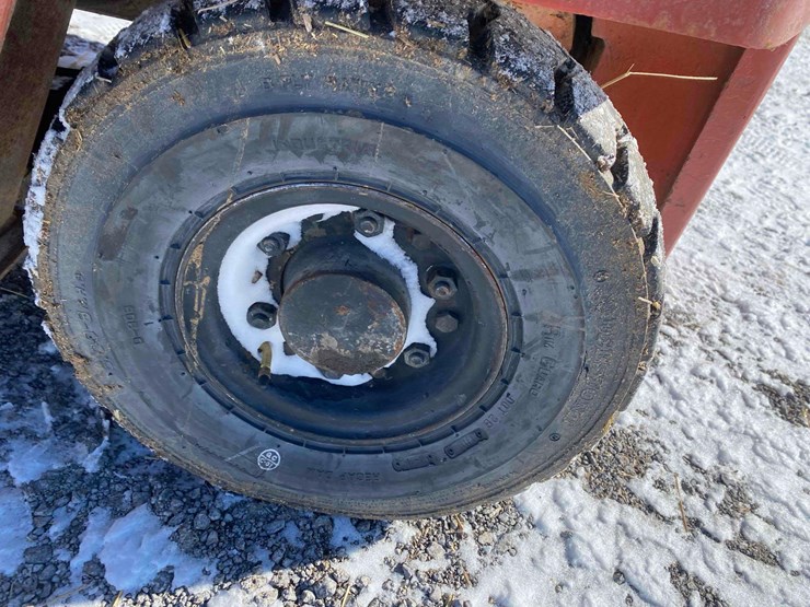 nissan-40-lp-forklift-image-11