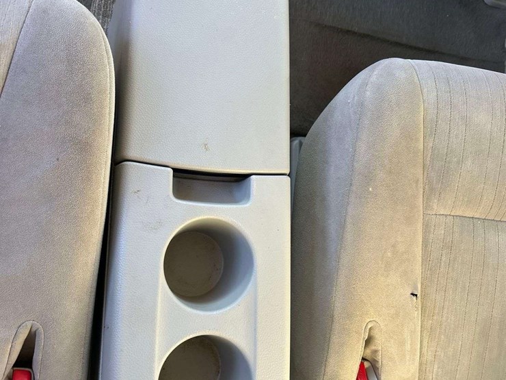 2017-nissan-quest-image-24