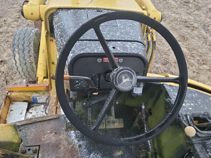 deere-710b-image-30