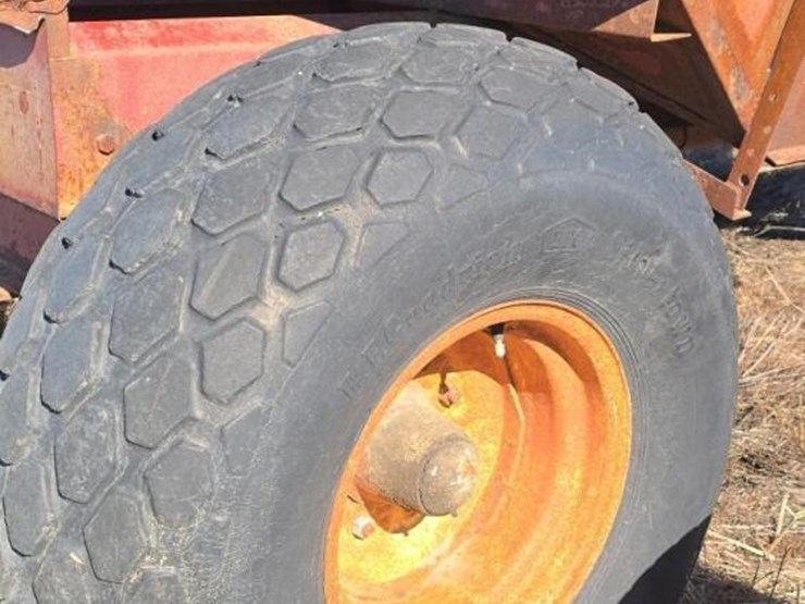 m-&-w-gravity-wagon-image-6