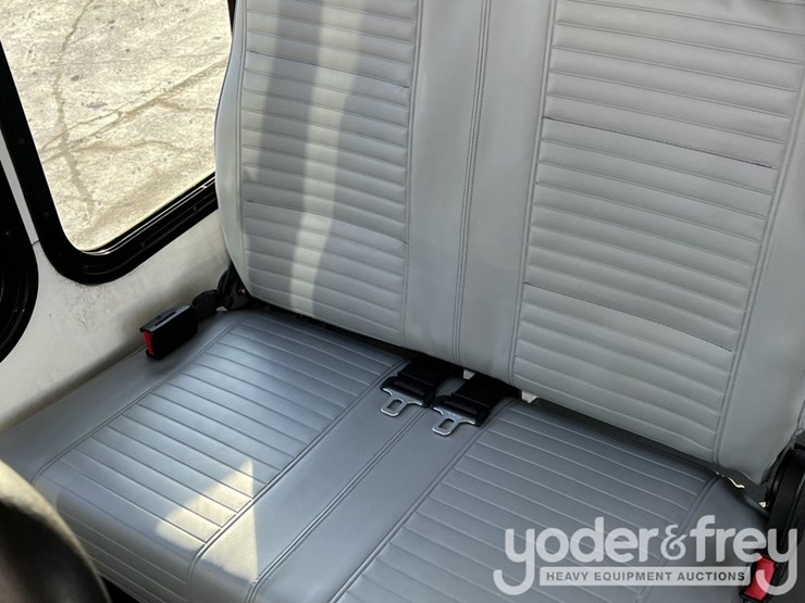 2016-ford-e450-image-33