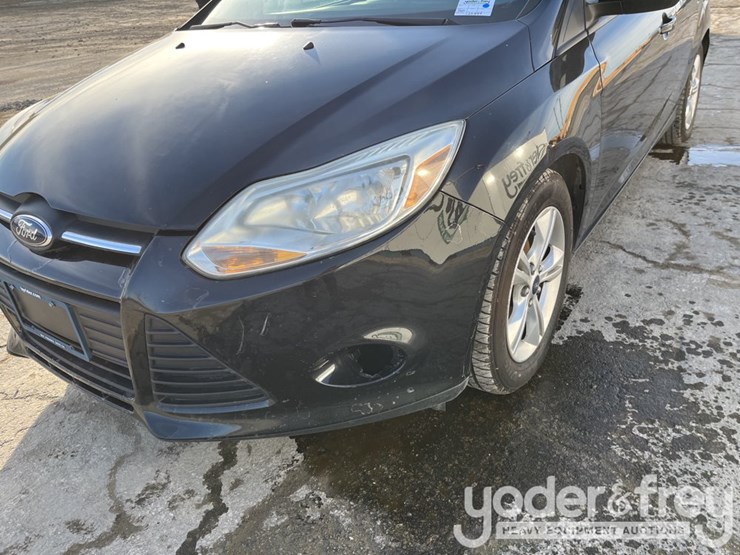 2014-ford-focus-image-13