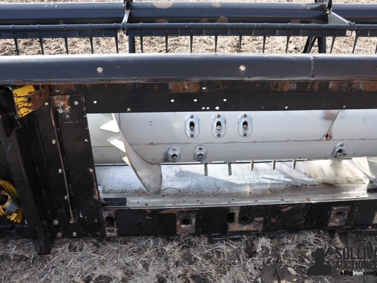 2004-agco-25'-platform-head-image-14