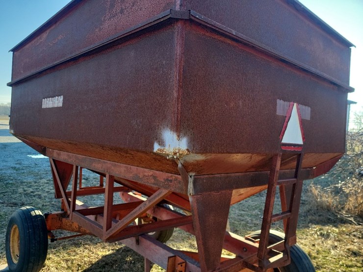 mccurdy-hopper-wagon-w/farmers-pride-running-gear-image-22