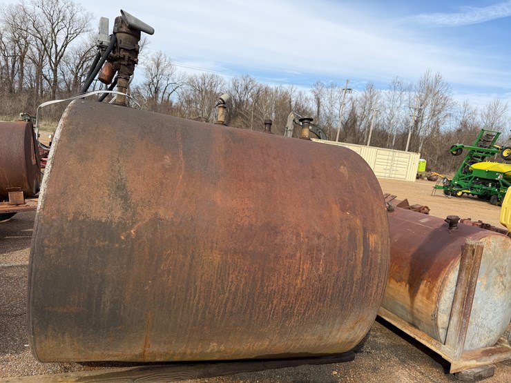 #7765-•-fuel-tank-w/-pump-image-3