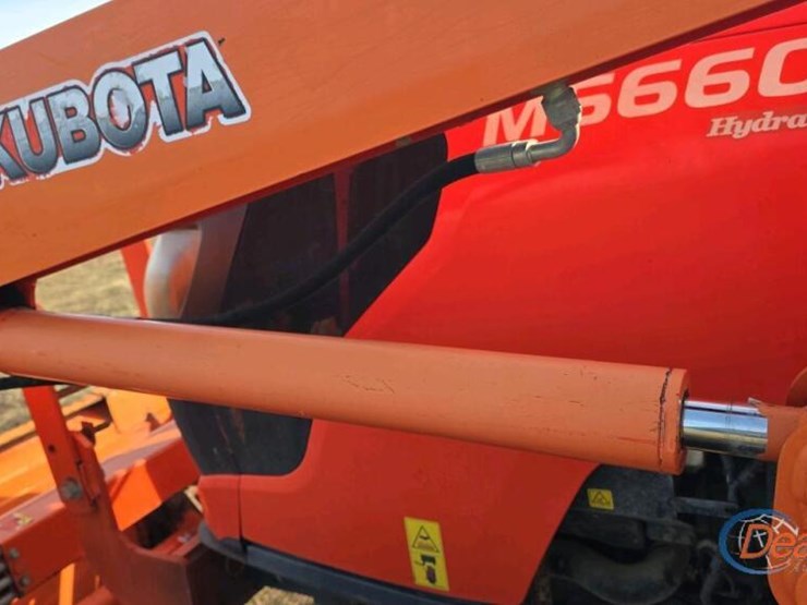 2015-kubota-la1154-image-32