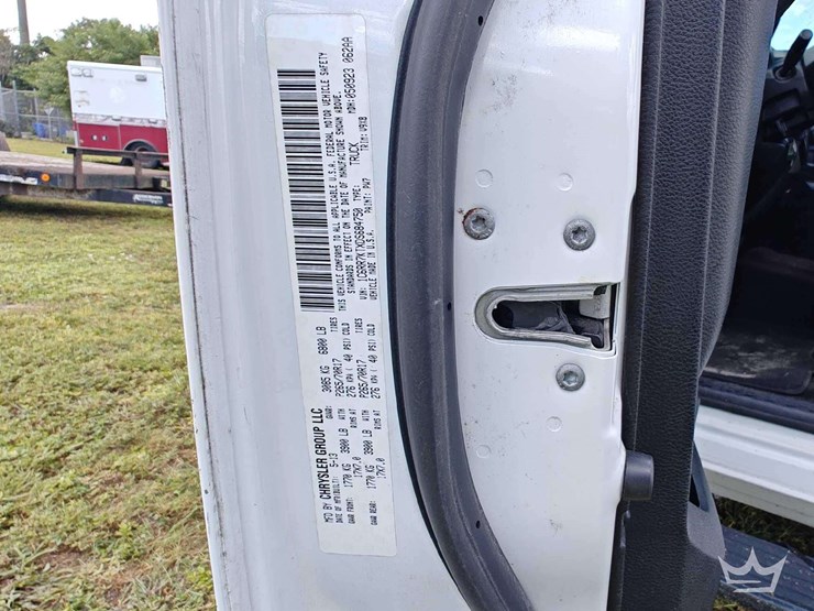 2013-dodge-ram-1500-image-5