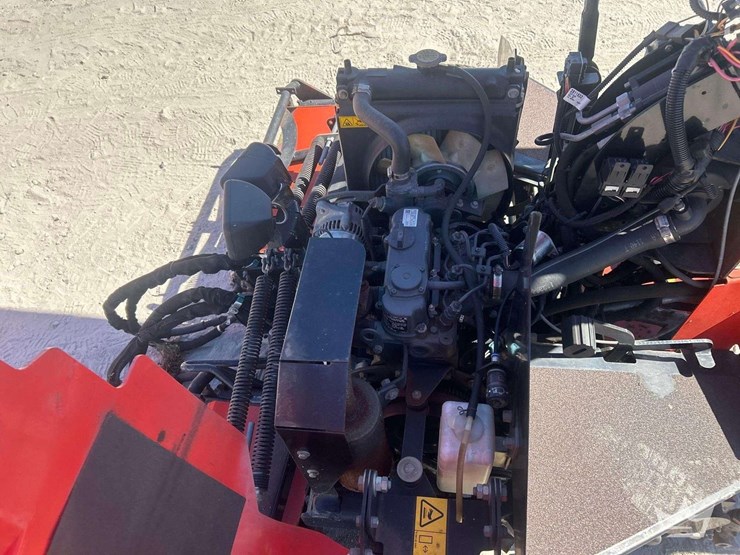 2011-jacobsen-t-700-commercial-reel-mower-image-14