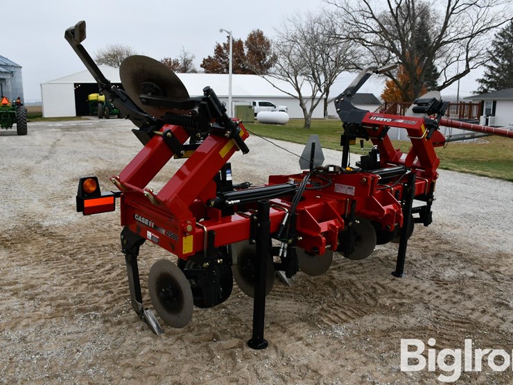 2017-case-ih-2500-image-3
