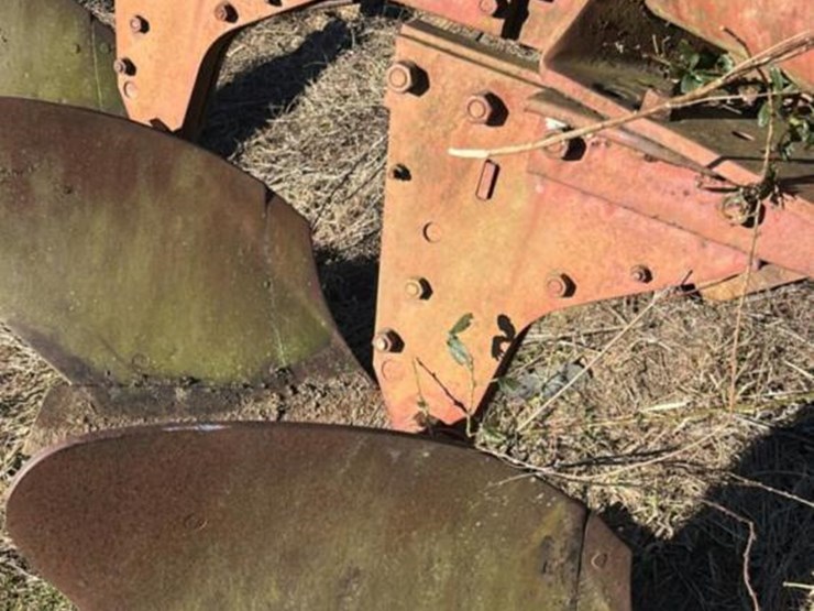 bottom-plow-image-10