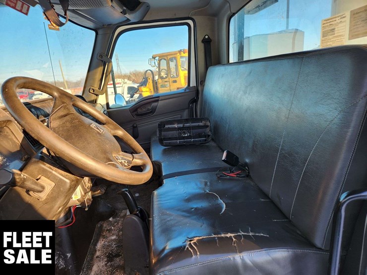 2020-international-mv607-image-13