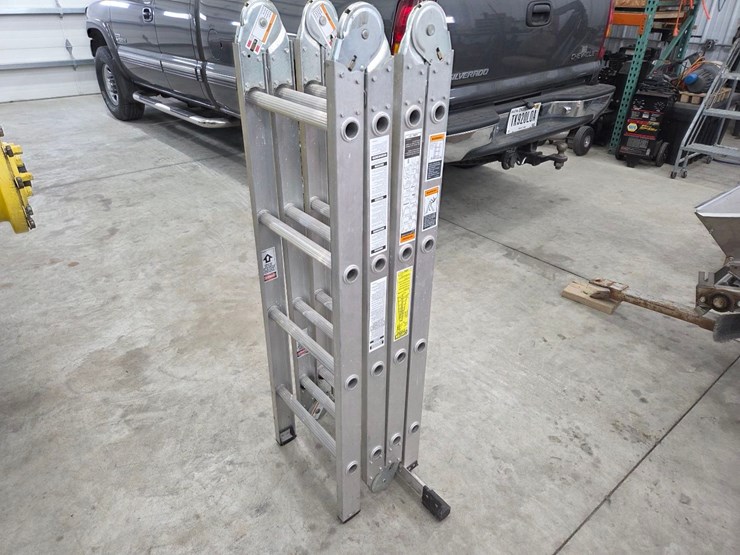 werner-m8-16-multi-position-aluminum-ladder-image-1