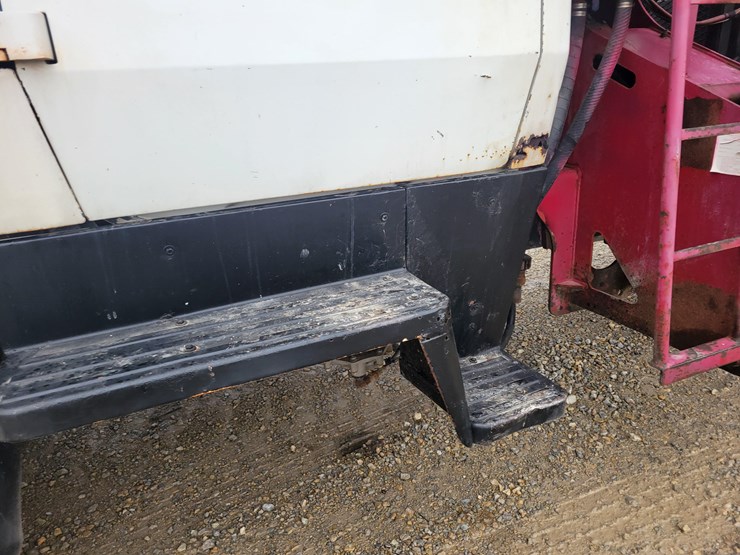 1993-ford-l8000-image-3