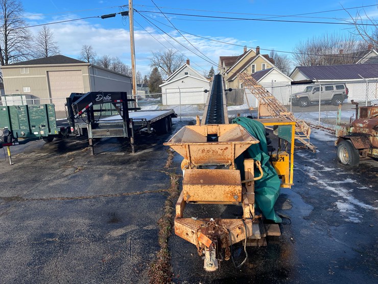 #2251-•-portable-conveyer-lift-image-11