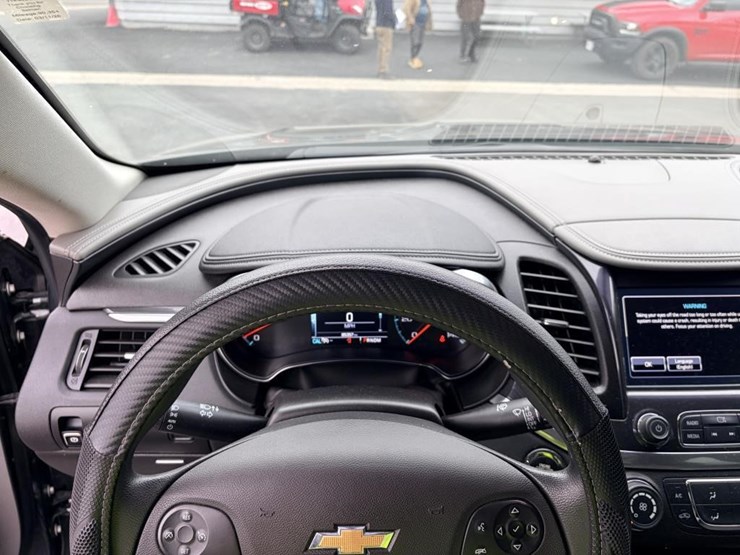 2019-chevrolet-impala-sedan-image-13