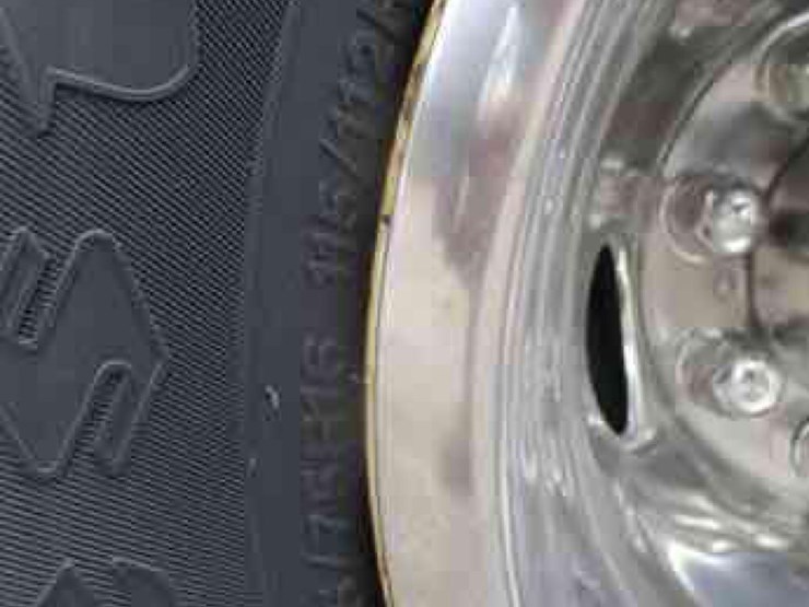 2013-ford-e450-image-19