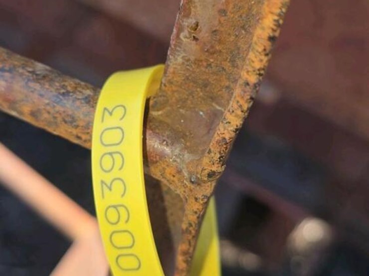 m-&-w-gravity-wagon-image-13