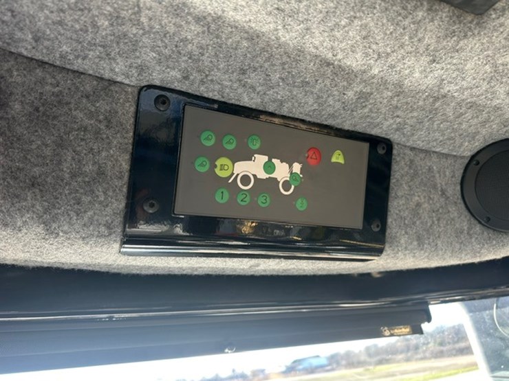 #4295-•-**rogator-900c-4x4-self-propelled-sprayer-agca0900lnnnl1061-image-22