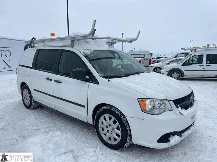 2015-ram-tradesman-image-3