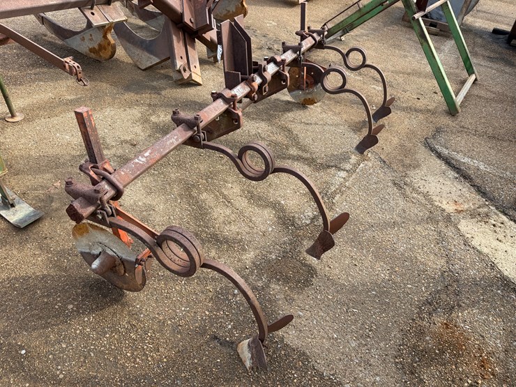 #7779-•-2-row-cultivator-image-4