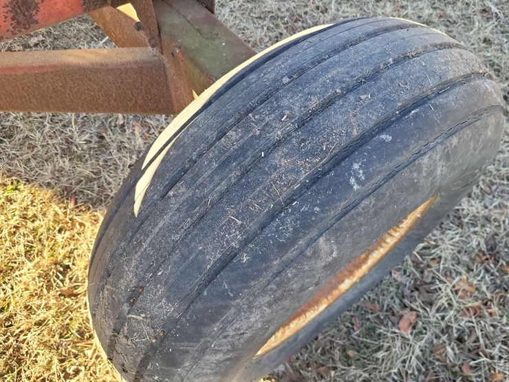 hopper-wagon-w/running-gear-image-19