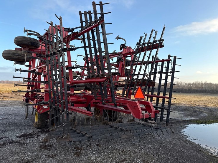 sunflower-44’-cultivator-image-9