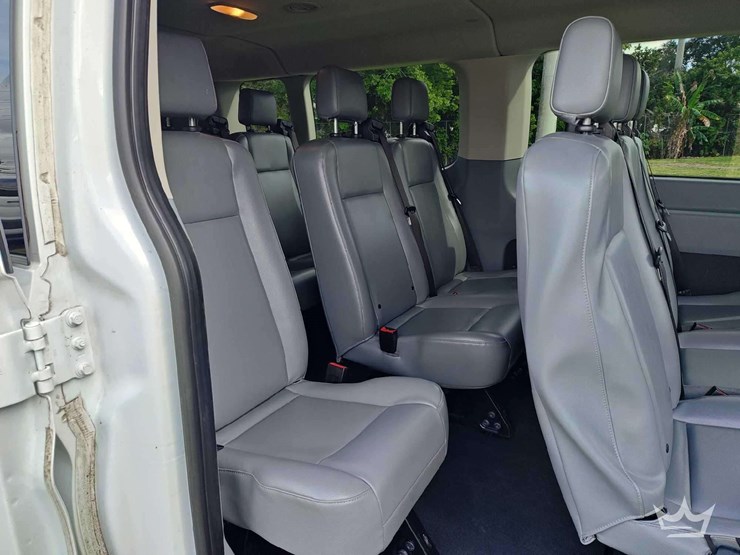2018-ford-transit-image-17