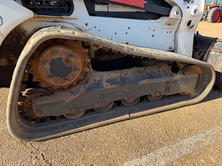 bobcat-t650-image-13