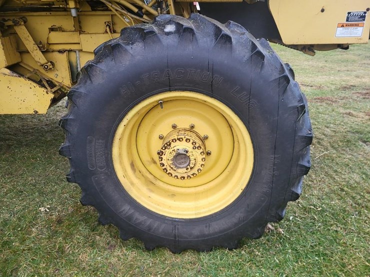 new-holland-tr88-image-23