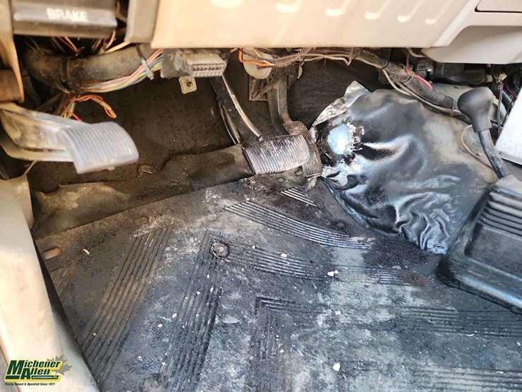 2008-ford-f550-image-23