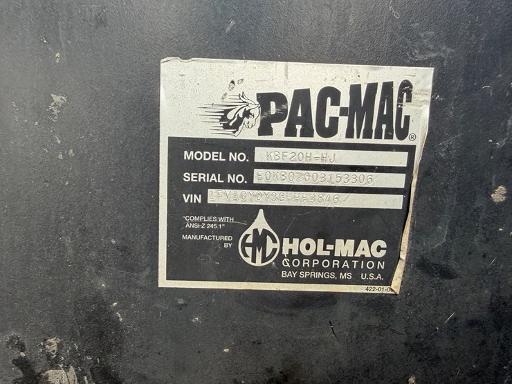 2016-freightliner-m2-106-image-25