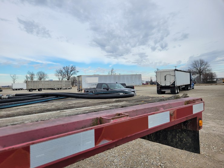 2003-b&b-step-deck-trailer-w/-10-ton-dry-fertilizer-tender-image-21