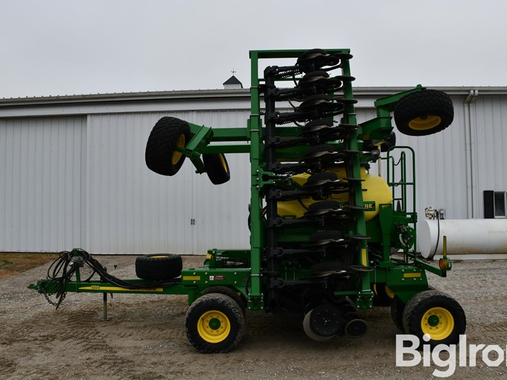 2015-john-deere-35-image-8