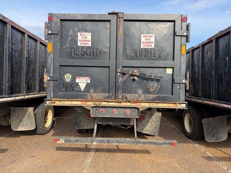 2018-international-durastar-4400-image-7