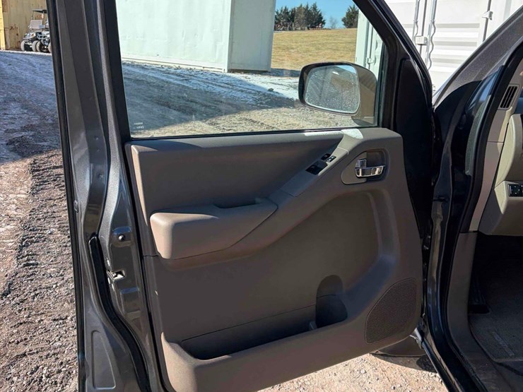 2008-nissan-frontier-se-image-11