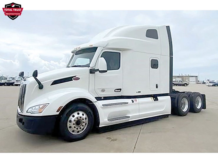 2022-peterbilt-579-image-1