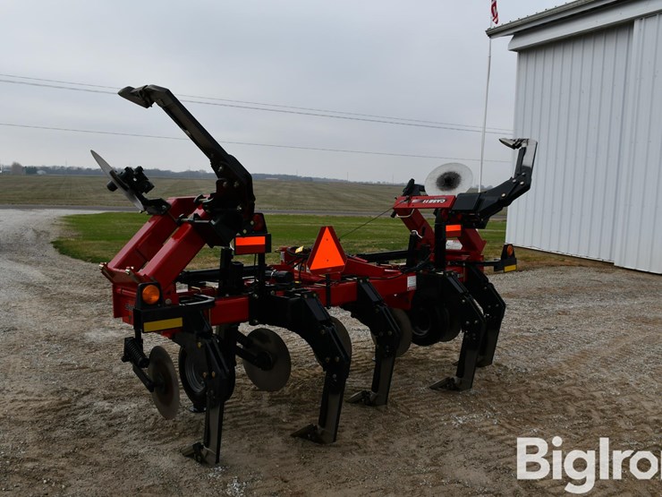 2017-case-ih-2500-image-7