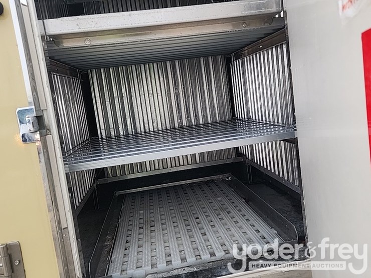 2015-gmc-savana-g4500-image-35