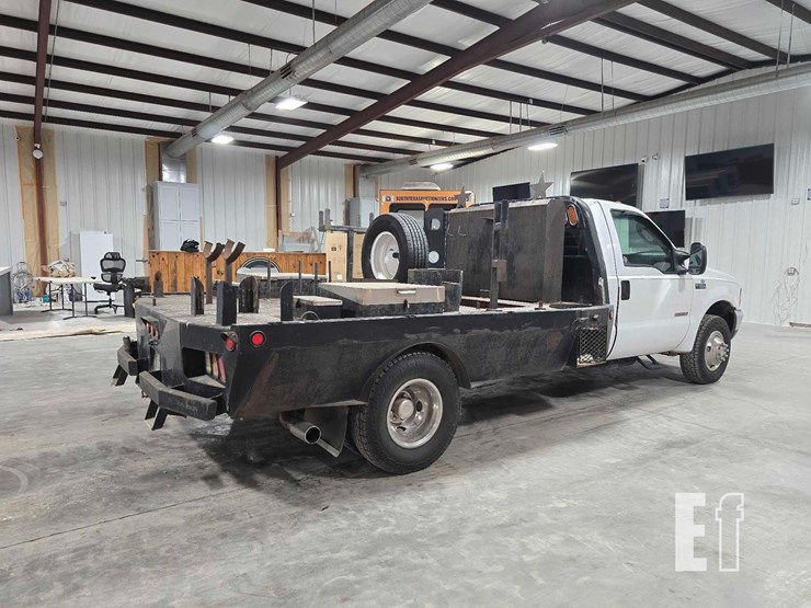 2004-ford-f350-image-3